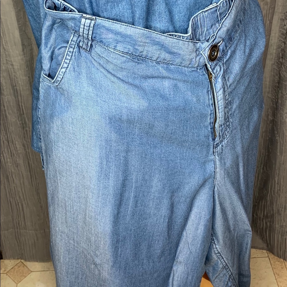 Lane Bryant denim Ultra light wide leg crop pants